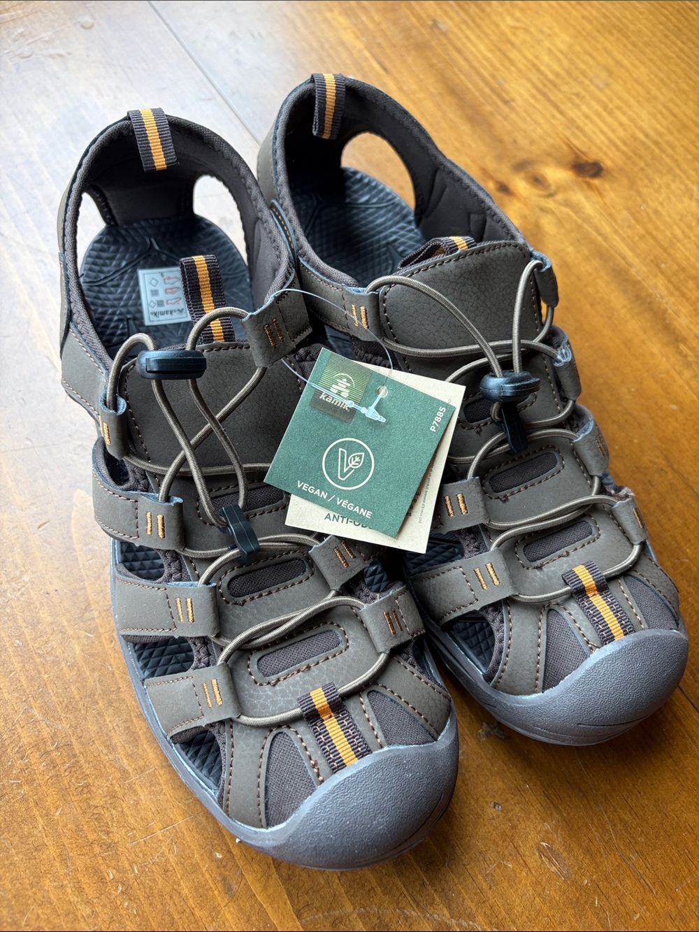 KAMIK Byron Bay 2 Brown Sandals Sz 9